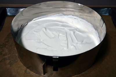meringue in a mold