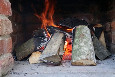 fire for Croatian peka
