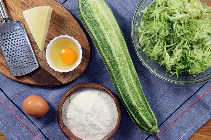 zucchini-fritters-ingredients zucchini fritters ingredients